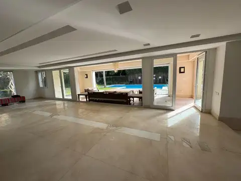 Casa en Venta en Acassuso Libertador  /  Solis, USD 2.300.000