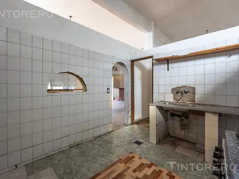 Local en Alquiler en Villa Gobernador Udaondo, $ 1.000.000
