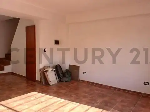 Casa 3 ambientes con 2 baños