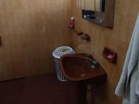 CASA 3 DORMITORIOS Y DEPARTAMENTO 2 DORMITORIOS ALTA GRACIA