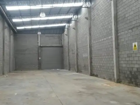 Galpon en Venta en La Reja, USD 196.000