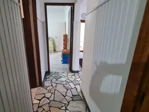 VENTA CASA 4 AMB CON JARDÍN Y COCHERA EN J.MÁRMOL