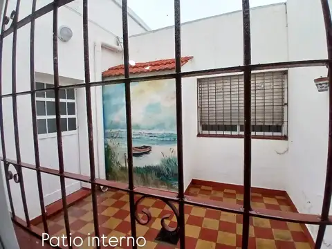 Casa en Alquiler con 1 cochera