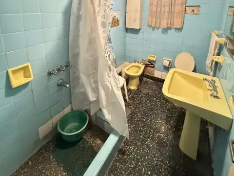 Depto Tipo Casa en Venta 50 años