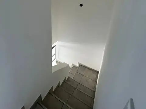 Depto Tipo Casa en Venta 8 años