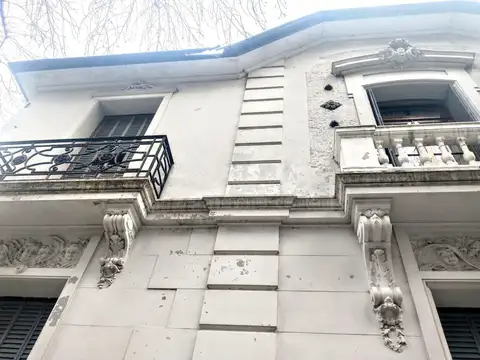 Casa 7 ambientes con 1 baño