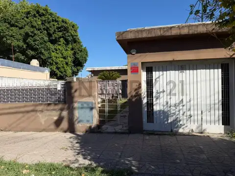 VENTA CASA EN MONTEAGUDO 1525-MARTIN CORONADO-PARTIDO DE TRES DE FEBRERO- PERMUT