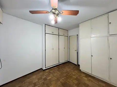 Departamento en Alquiler en La Tablada, $ 300.000