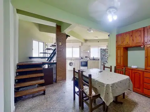 Depto Tipo Casa en Venta de 3 dormitorios