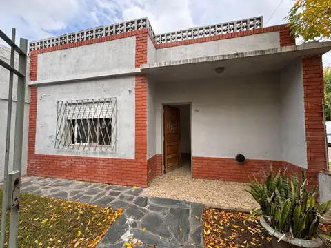 Casa en Venta en Villa Santos Tesei, USD 67.000