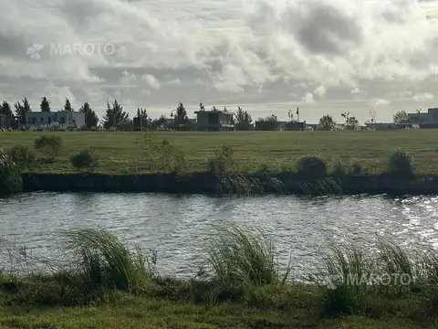 Terreno en  LOTE AL AGUA EN VENTA - MAROTO PROPIEDADES
