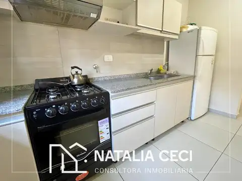 Depto Tipo Casa en Venta en Versalles, USD 135.000