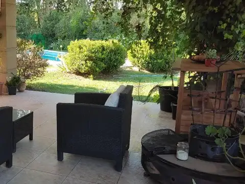 VENTA I Casa en Fighieras - Barrio Cerrado