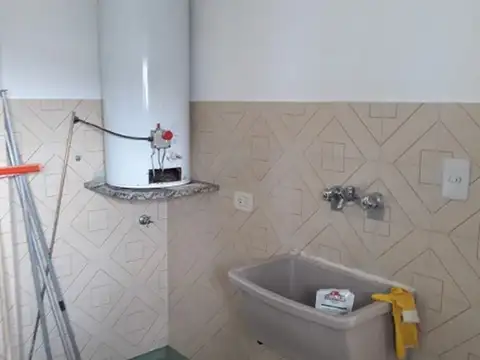 Departamento en Alquiler en Monte Grande, $ 550.000