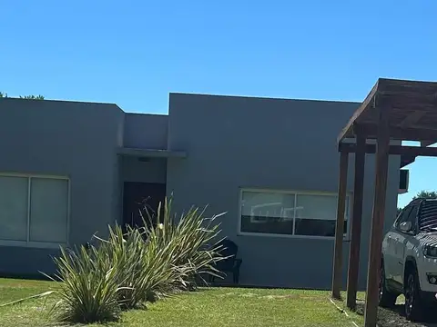 Casa en venta amoblada en Costa Esmeralda
