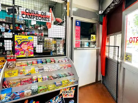 Local Comercial en Venta en Villa del Parque con Fondo de Comercio