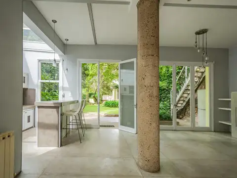 Depto Tipo Casa 4 ambientes con 2 baños