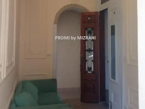 Venta de Piso Tipo PH en San Telmo