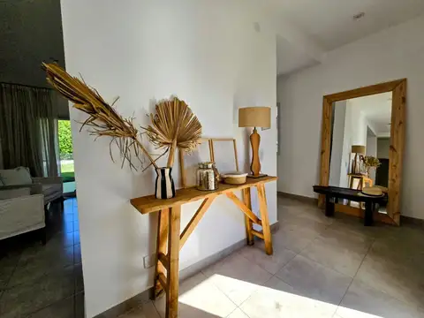 Casa en Alquiler de 4 dormitorios