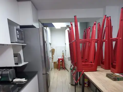 VENTA de Oficina en PARQUE PATRICIO. Son 310m2 en Distrito Tecnológico.