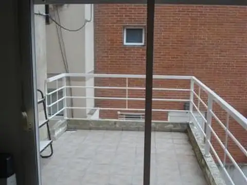departamento2 dormitorios   y amplio balcon. alquiler, 66 entre 3 y 4