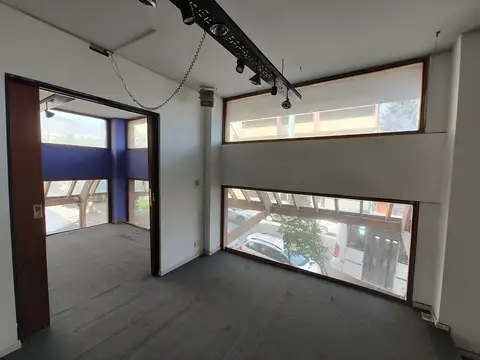 Local en Venta 30 años