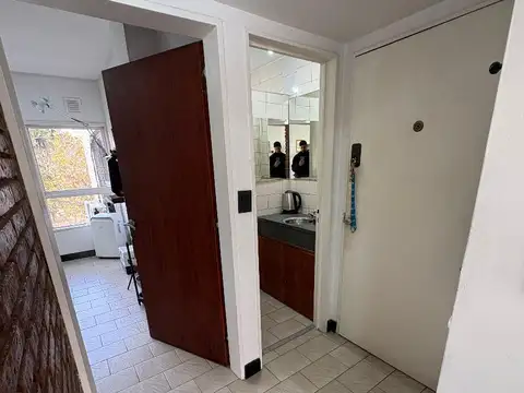 Oficina comercial Portela 467