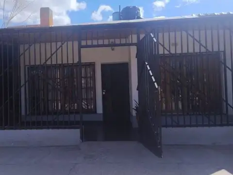 CASA 3 DOR + QUINCHO, B° SANTO DOMINGO, AGRELO