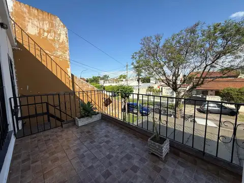 Santiago Del Estero 5229 , Piso 1