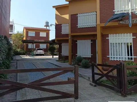 Edificio Comercial venta - 7 dormitorios 6 baños - 380mts2 totales - Las Toninas