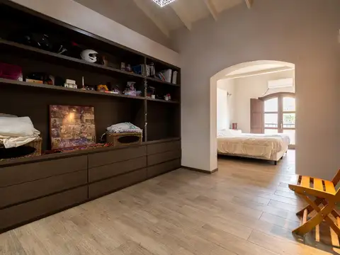 Venta Casa 5 amb V. Urquiza jardin pileta cochera