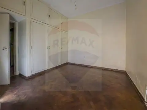 Depto Tipo Casa en Venta 50 años