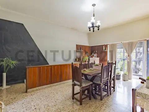 60 2400, Piso 0