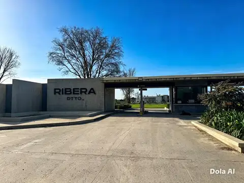 Casa en Venta de 3 dormitorios y pileta en City Bell -  Barrio Ribera
