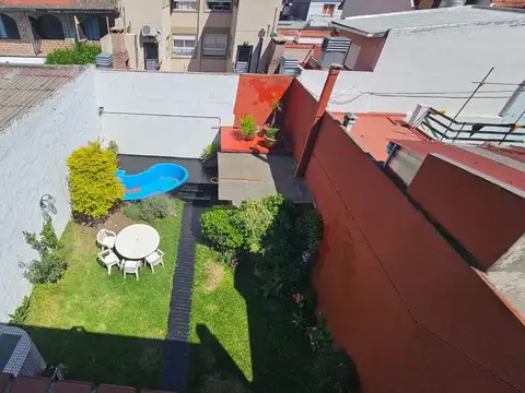 VENTA CASA JARDIN PILETA COCHERA LINIERS