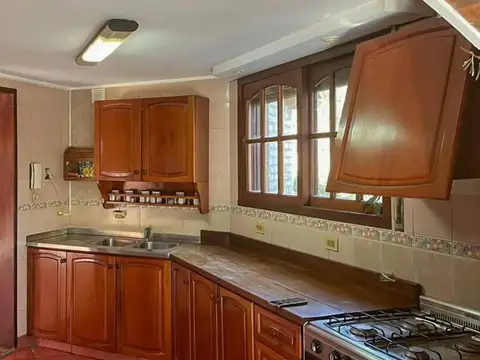 Houssay y Lopez - Casa 2 dormitorios