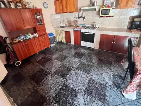 Venta de galpon con vivienda en Soldati