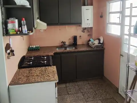 Depto Tipo Casa en Venta en Monte Castro, USD 90.000