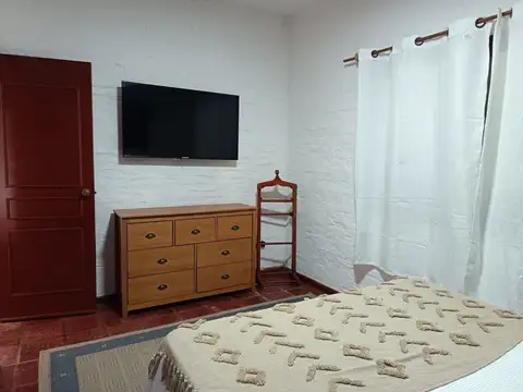 VENTA CASA 2 DORMITORIOS EN BELLA VISTA