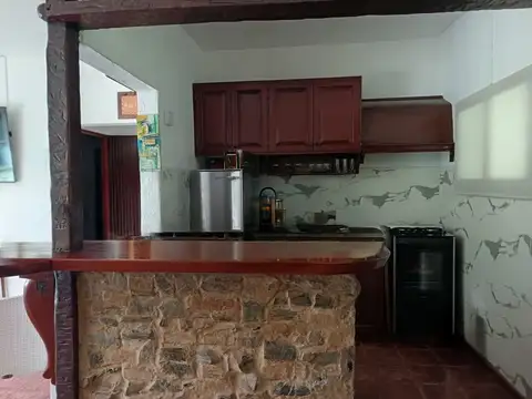 Casa 3 ambientes con 2 baños