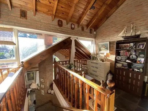 Casa 6 ambientes con 3 baños
