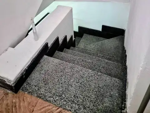 Casa 5 ambientes con 1 baño