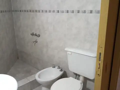 Depto Tipo Casa Monoambiente con 1 baño