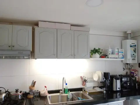 Casa 8 ambientes con 5 baños