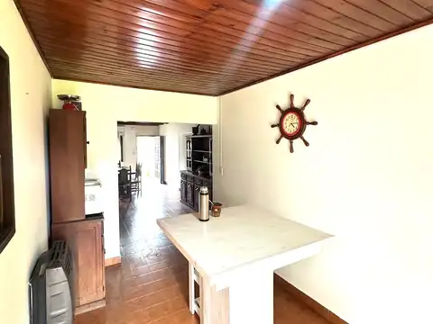 Casa 3 ambientes con 1 baño