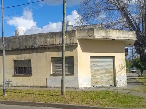 VENTA CASA 3 AMBIENTES CON LOCAL SAN MARTIN