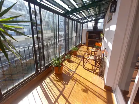 4 AMB C/ BALCON TERRAZA C/ PARRILLA Y BAULERA EN SUBSUELO, MUY BUENA UBICACION