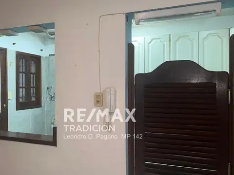 VENTA CASA DÚPLEX- EN ESQUINA, MACROCENTRO
