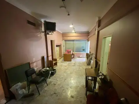 CASA SOBRE LOTE DE 10m X 27m