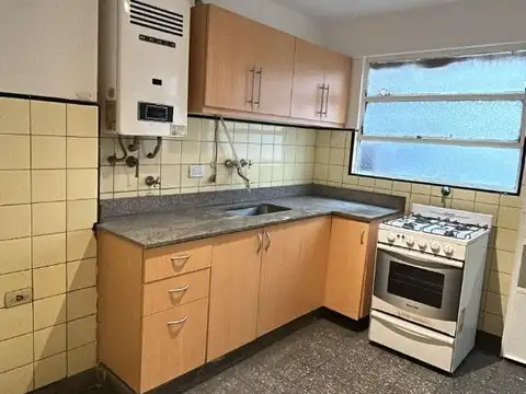 2  AMBIENTES 48 M2 .INTERNO. COC 2.8 X 2.3. LAVADERO INDEP.